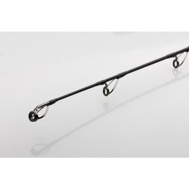 Madcat Black Vertical 190