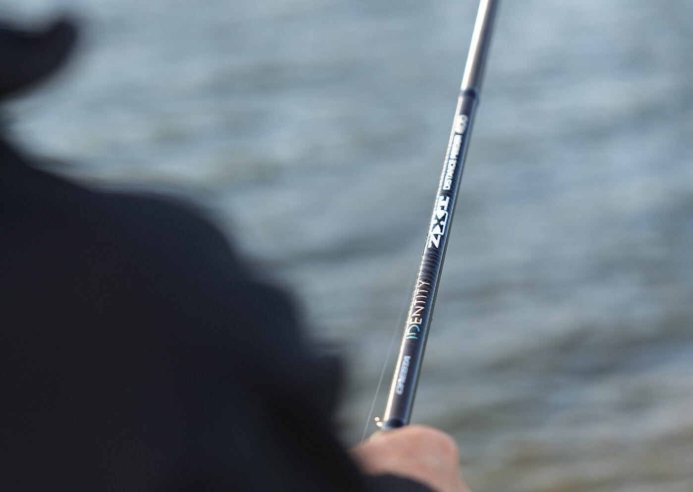 Cresta IDentity ZXT Distance Feeder – Hengelsport Kruidenier
