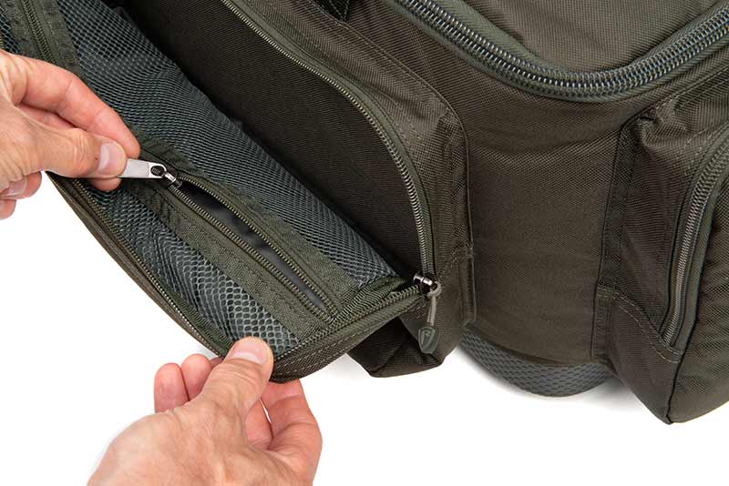 Fox Rage Predator Carryall (Incl. Tackleboxen)