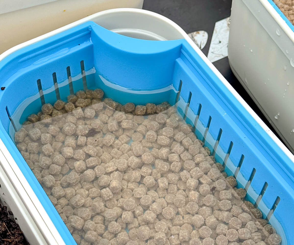 Cresta Bait Tube 600ml Closed Lid + Drain