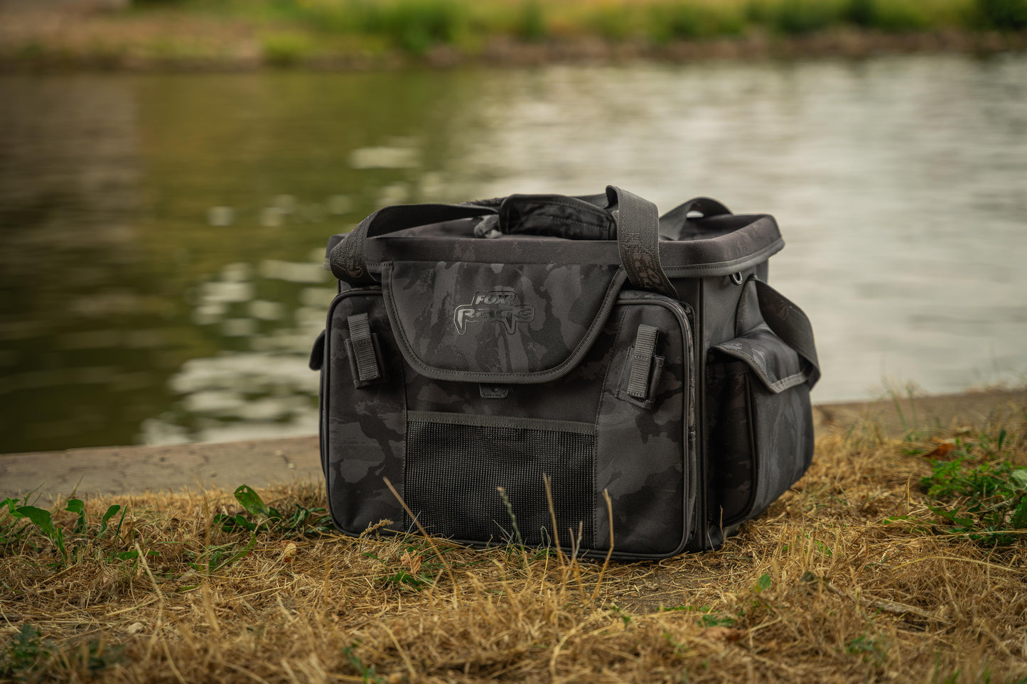 Fox Rage Voyager Camo Welded XL Carryall
