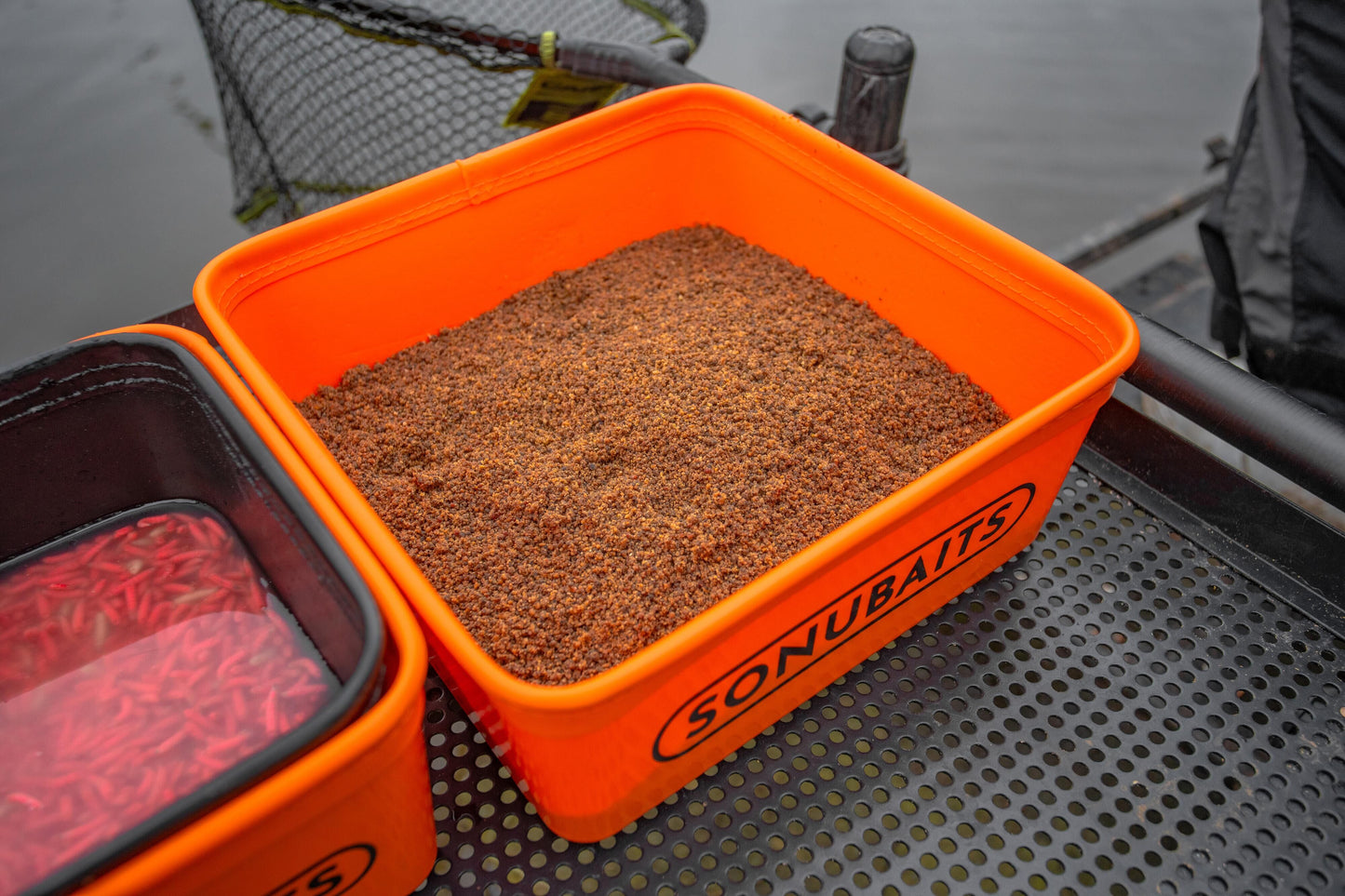 Sonubaits EVA Bait Tub & Strainer Set