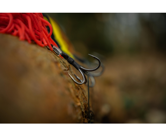 Black Cat Real Worm Teaser Realworm