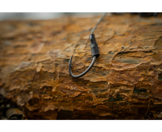 Black Cat Real Worm Teaser Realworm